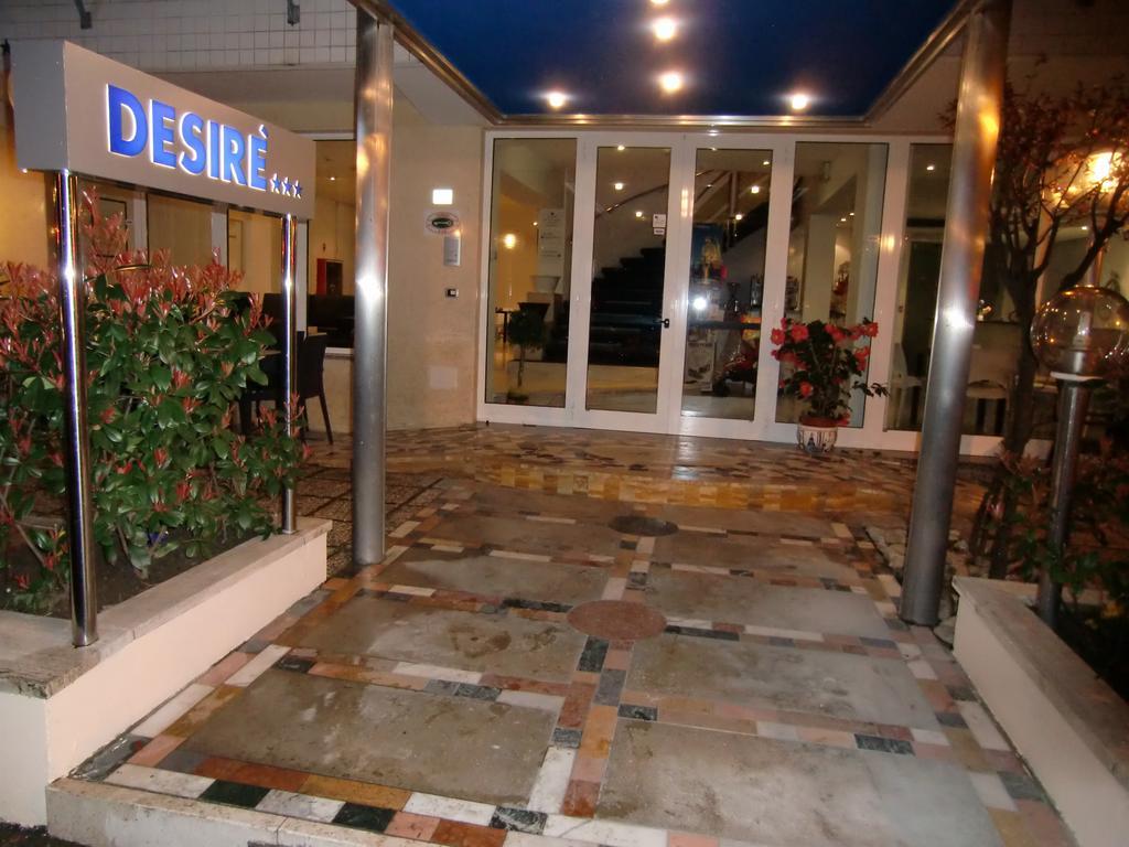 Hotel Desire' Riccione Exterior photo