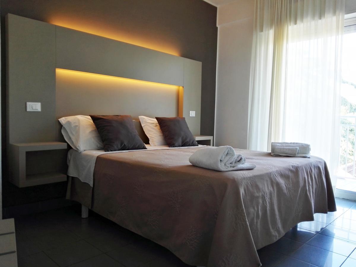 Hotel Desire' Riccione Exterior photo